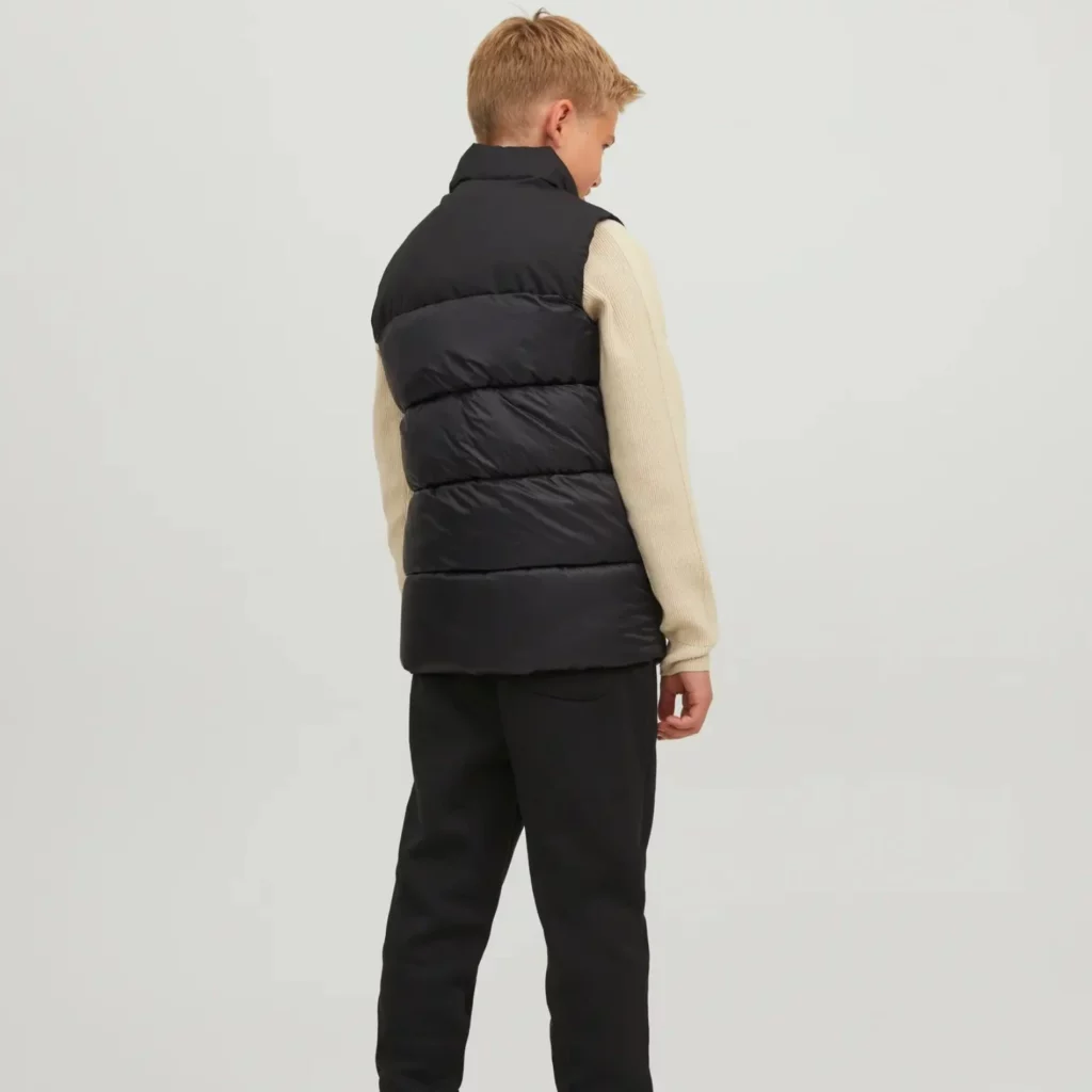JACK & JONES JUNIOR Prsluk za dečake JJETOBY crni model1